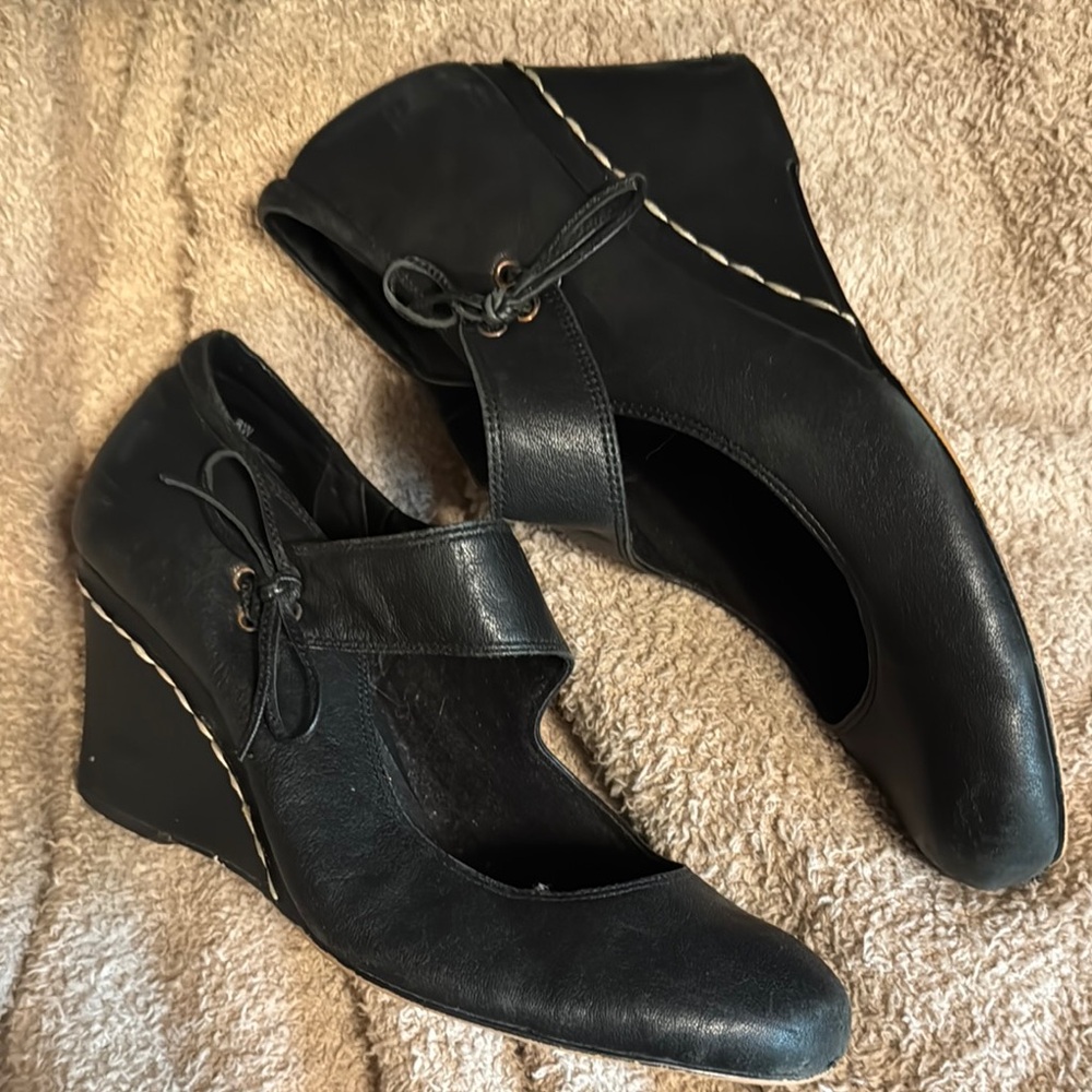 Antia Elegant Black Women's Wedge Shoes — 8 WIDE
